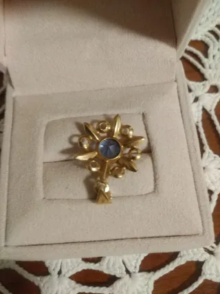 Colgante Oro 18K Zafiro Azul, en forma de estrella