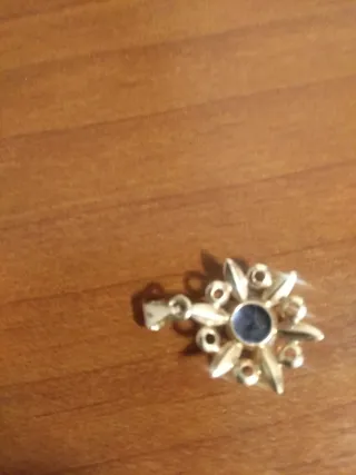 Colgante Oro 18K Zafiro Azul, en forma de estrella
