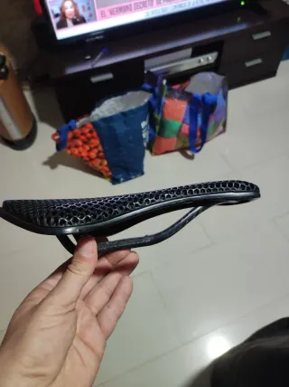 Sillín Carbono 3D Ryet 259x145mm 162gr