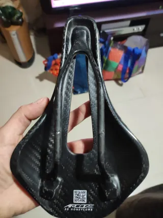 Sillín Carbono 3D Ryet 259x145mm 162gr