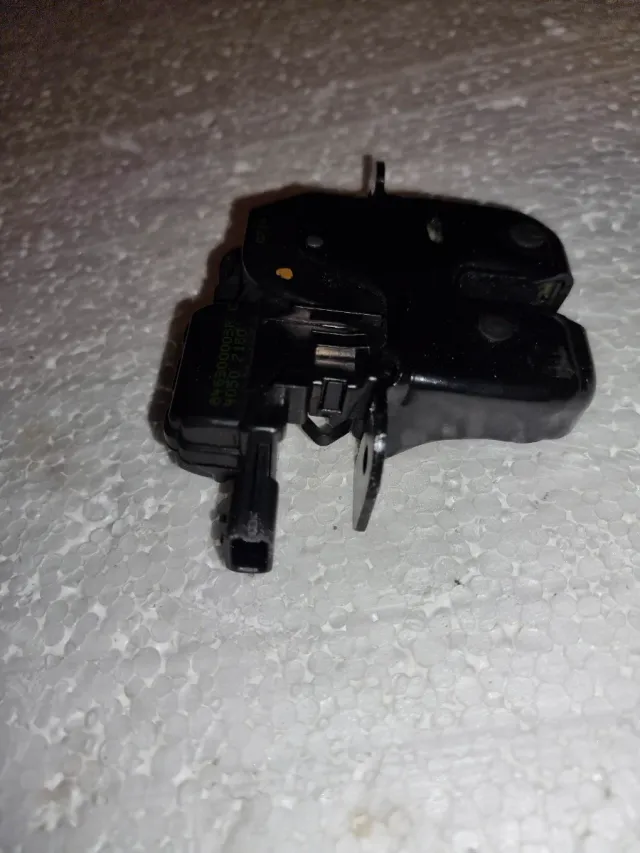 Cerradura Portón Maletero Renault Megane 3