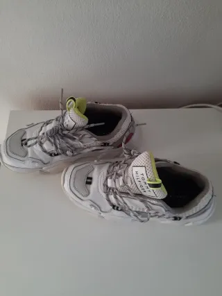 Zapatillas Tommy Hilfiger Grises y Blancas