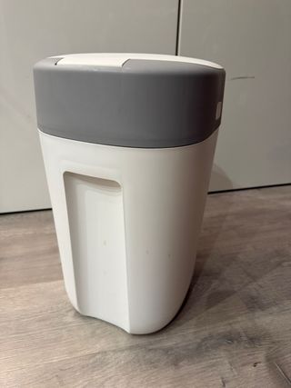 Papelera para pañales + bolsas