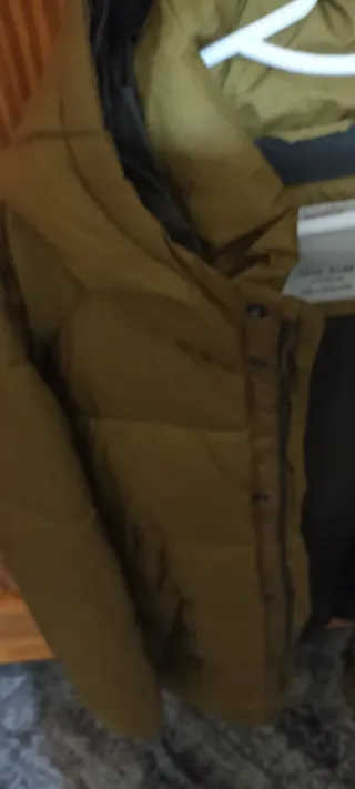 Plumífero niño talla 13/14 años mostaza
