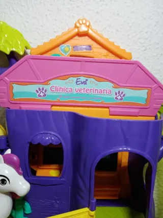 Casa Clínica Veterinaria Muñecas y Caballos