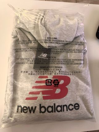 Sudadera New Balance Gris y Rosa