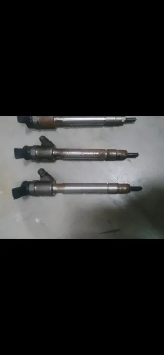 Inyectores Diesel 1.5 Turbo 130CV 80€/Unidad.