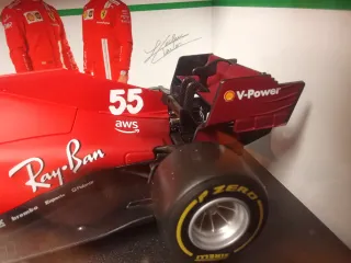 Ferrari SF21.Bburago 1:18