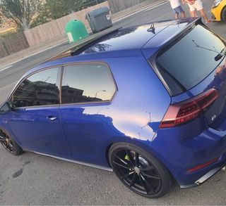 Volkswagen Golf R300 7.5