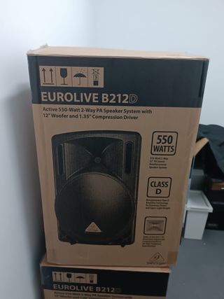 2 Altavoces Behringer Negros