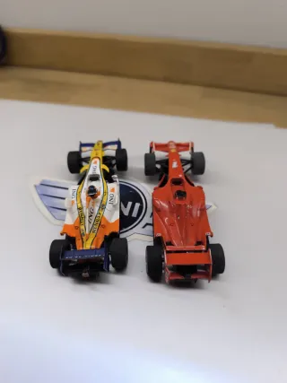 Pack 2 Coches Scalextric Compact 1/43