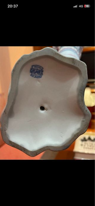 Figura porcelana marca Casades Alto17 Base 10