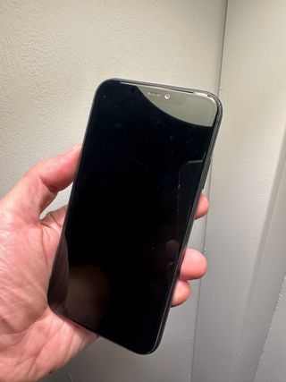 iPhone 11 128GB negro con caja, funda y cargador