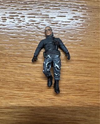 Metal Gear Solid 3 Statue Dipinte a Mano