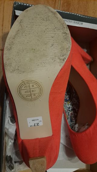 Zapatos de tacón de Rossi