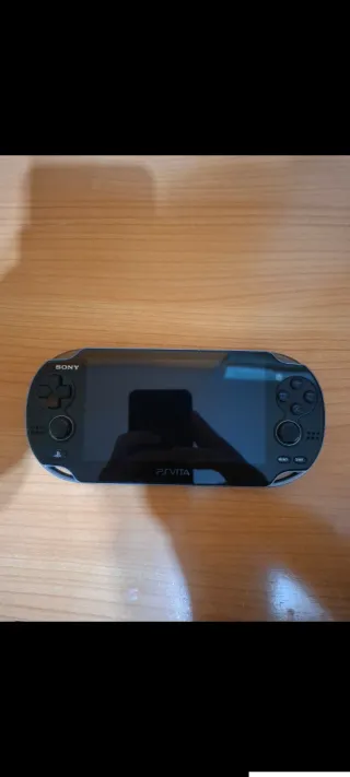 PS Vita Negra + Accesorios