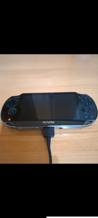 PS Vita Negra + Accesorios