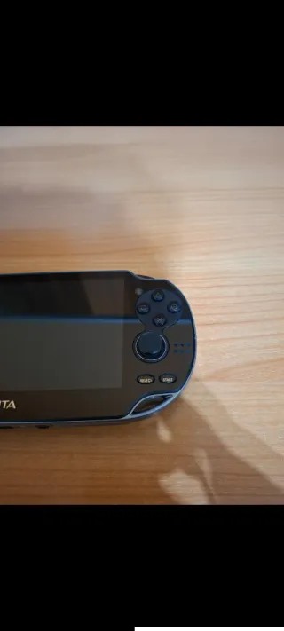 PS Vita Negra + Accesorios