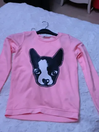 Sudadera rosa con perro