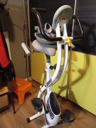 Bicicleta Estática con Ruedas