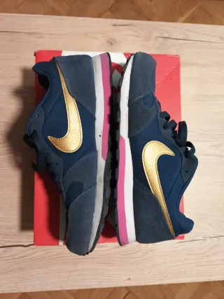 Zapatillas Nike talla 37.5