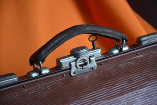 Maletín Médico Antiguo Siglo XX