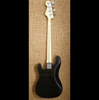 Bajo Eléctrico Squier by Fender Negro