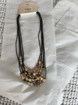 Collare moderno da donna