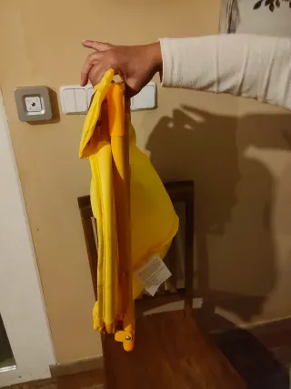 Silla infantil  amarilla