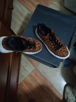 Zapatillas deportivas mujer estampado leopardo