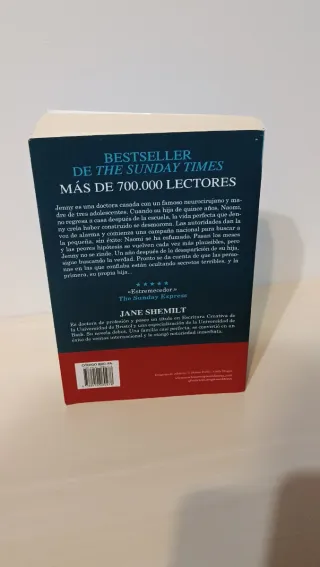 Libro Una familia casi perfecta
