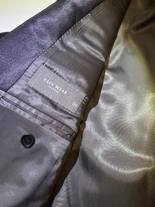 Americana de terciopelo negra