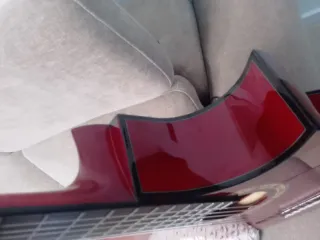 Guitarra flamenca roja