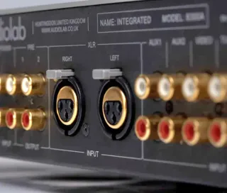 Audiolab 8300A  Amplificador  -doble mono-