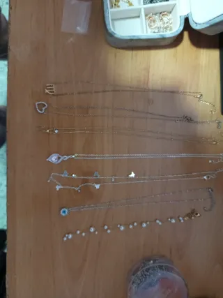 Collezione di collane da donna con vari design