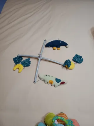 Juguetes de bebé varios