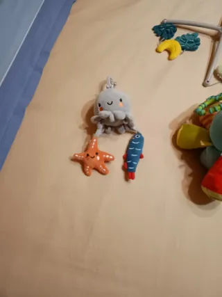 Juguetes de bebé varios