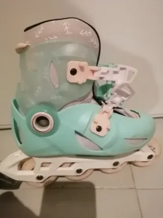 Patines infantiles ajustables color menta