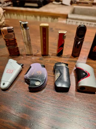 Lote de mecheros variados