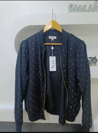 Chaqueta bomber negra y dorada Algo Bonito Talla S