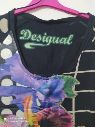 Camiseta Desigual floral manga larga