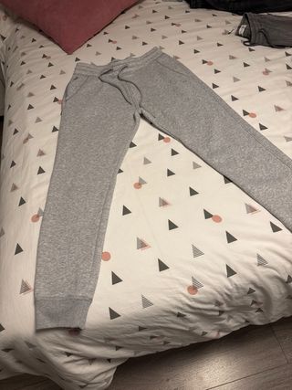 Pantalón chándal Hollister gris