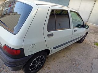 Renault Clio 1996