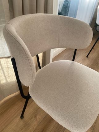 4 Sillas/Sillones Beige y negro