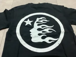 Camiseta Hellstar Negra