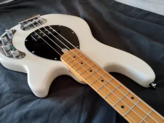 Bajo Marcus Miller Z3