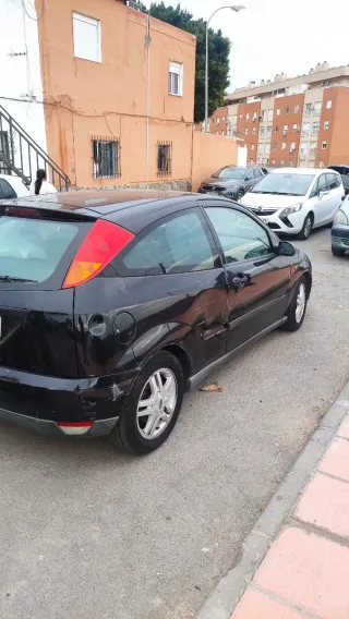 Ford Focus 1999 se vende o se cambia