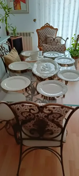 Juego de carne La Cartuja de Sevilla con salsera