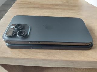 iPhone 15 Pro Max – 256 GB  Gris Espacial