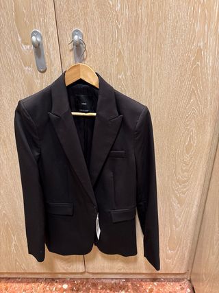 Americana Mango Negra Talla 38 Sin Estrenar